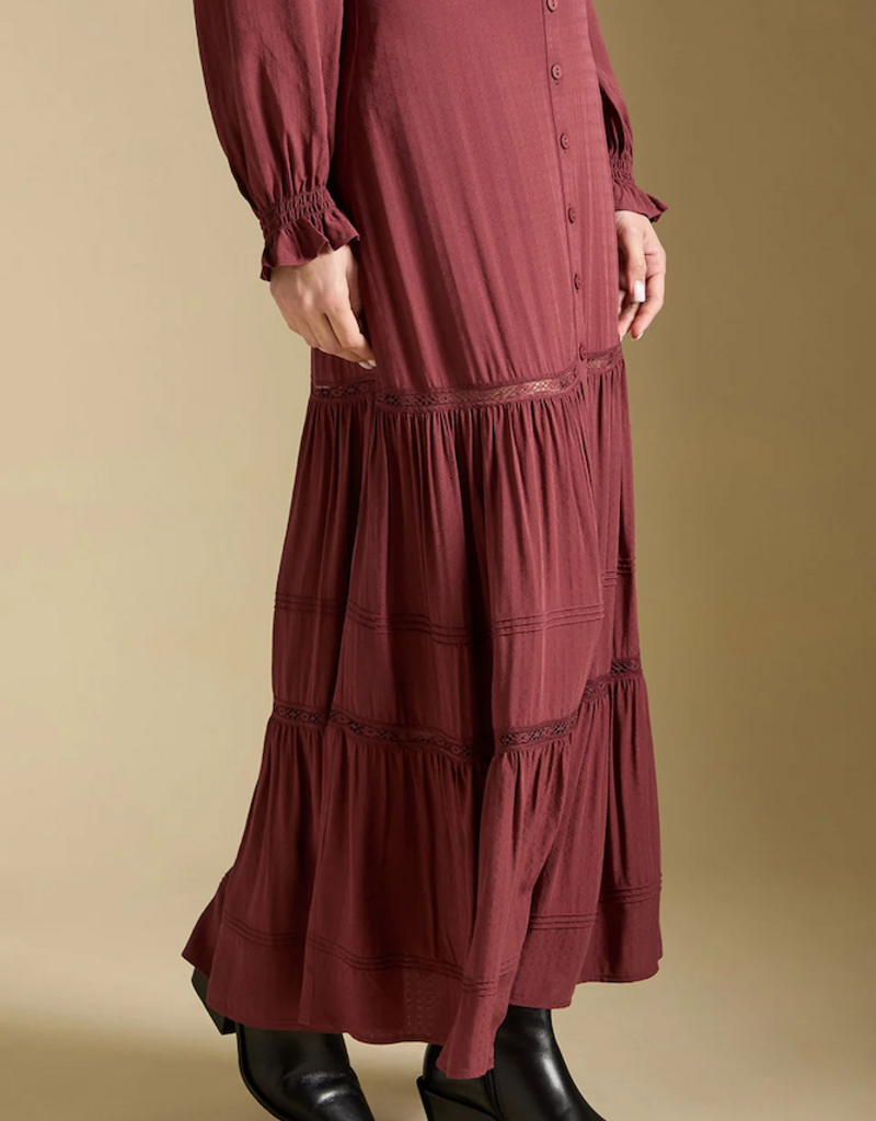 Saltwater Luxe Jaycee Tiered Midi Skirt in Merlot