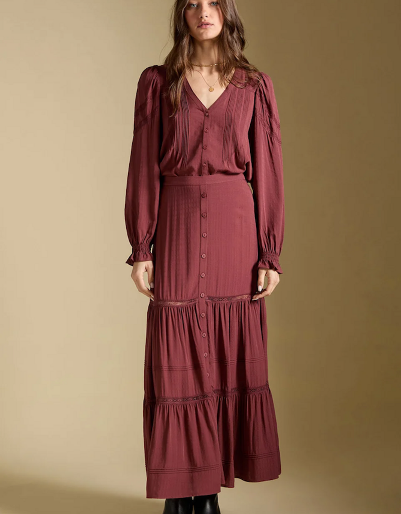 Saltwater Luxe Jaycee Tiered Midi Skirt in Merlot