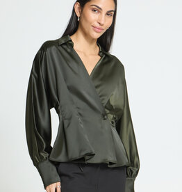 ICHI Ruth Shirt in Rosin Green