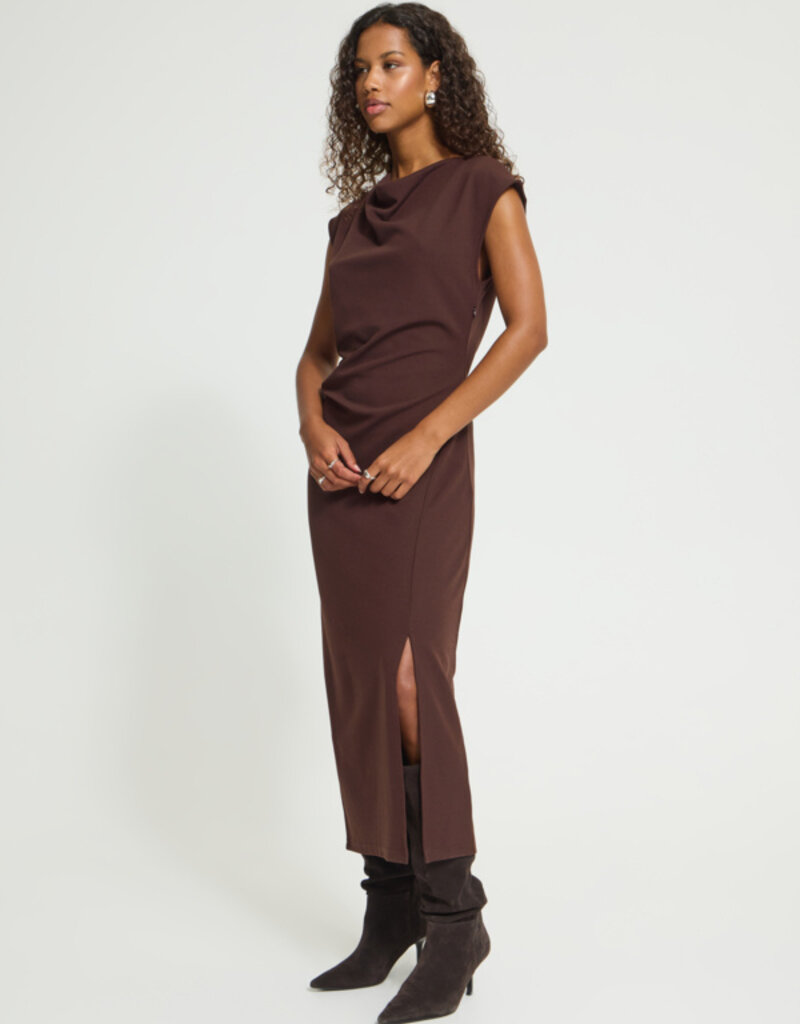 ICHI Katine High Neck Midi Dress in Fudge Brown