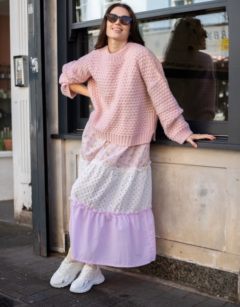Cara and the Sky Darwin Oversized Chunky Knit Jumper in Pink