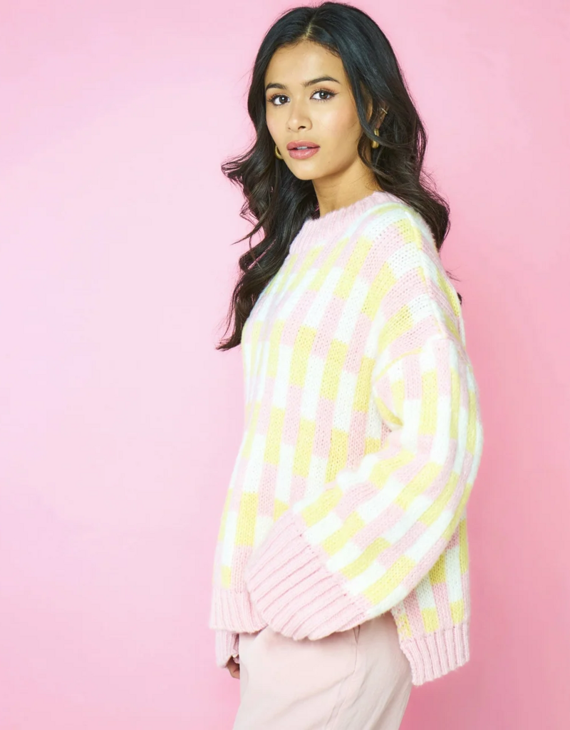 Cara and the Sky Charlotte Geometric Pattern Wide Sleeve Knit Jumper in Pink