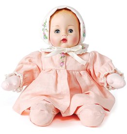 MADAME ALEXANDER 12" GOING TO GRANDMA'S HUGGUMS