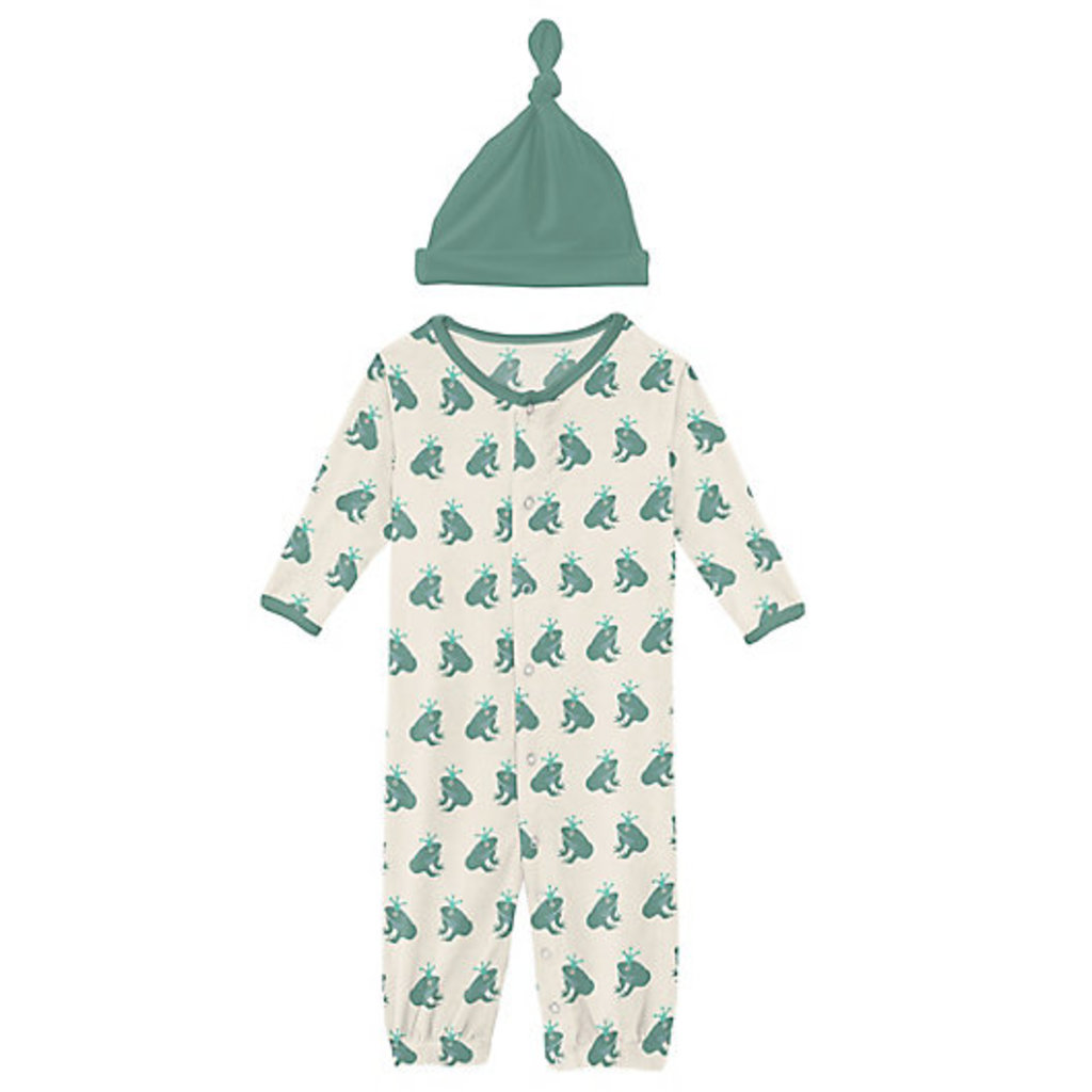KICKEE PANTS CONV. GOWN AND KNOT HAT SET - NAT. FROG PRINCE