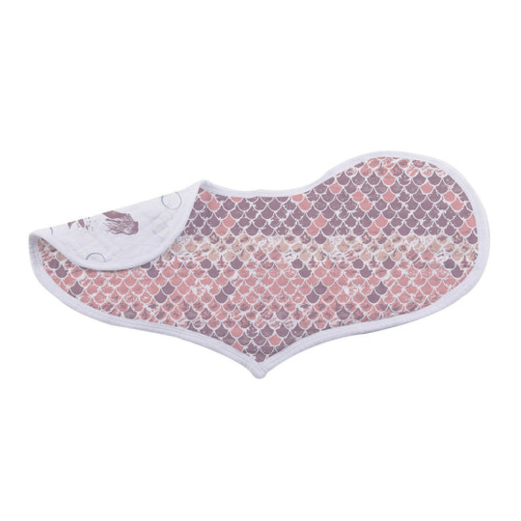 NEWCASTLE CLASSICS LLC BAMBOO HEART BIBS 2PK - UNDER THE SEA