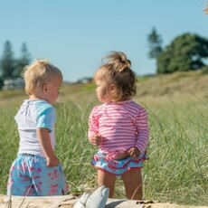 SNAPPER ROCK LIGHTHOUSE ISLAND SUSTAINABLE LS RUFFLE SET