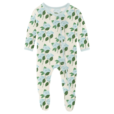 KICKEE PANTS CLASSIC RUFFLE FOOTIE W/2 WAY ZIPPER-HYDRANGEA