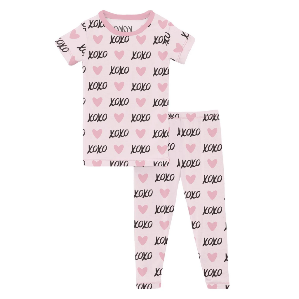 KICKEE PANTS SHORT SLEEVE PAJAMA SET-SHRINKING VIOLET XOXO