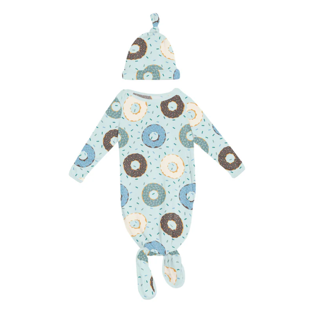 KICKEE PANTS KNOTTED GOWN & HAT SET