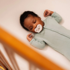 MILK SNOB CALM 'N CUDDLE PACIFIER PEARL 0-6M