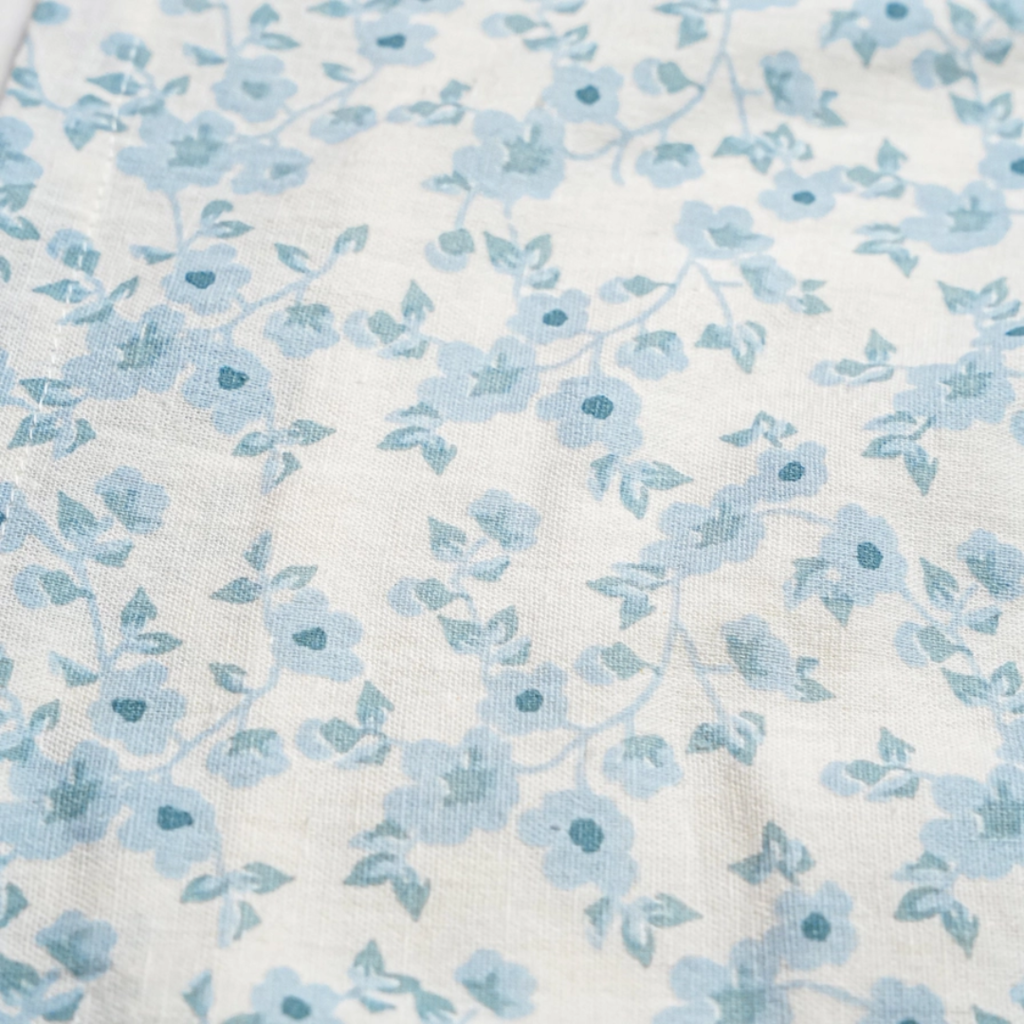 MAKEMAKE ORGANICS SCALLOPED TOP & BLOOMERS SET - BLUE VINES