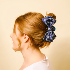 THE DARLING EFFECT SATIN BOW CLAW CLIP-ED NAVY