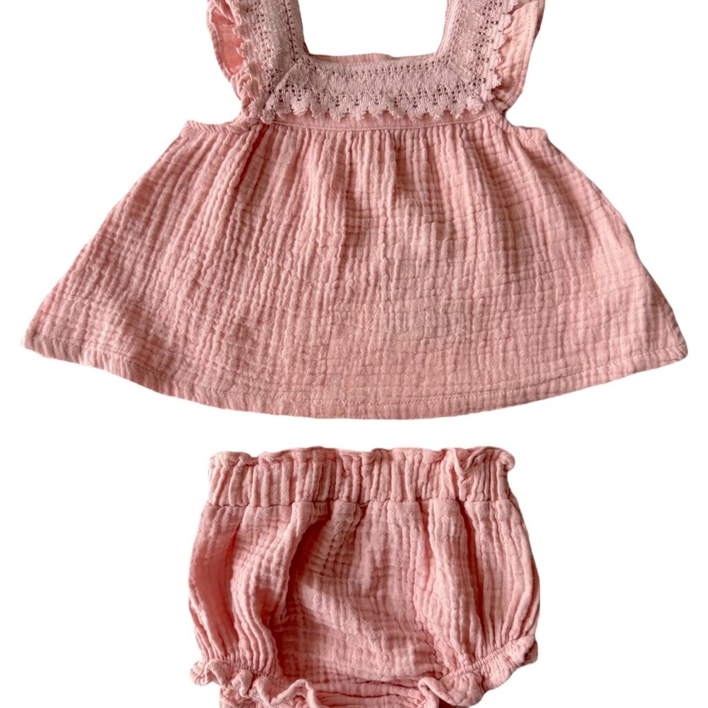 ANGEL DEAR Solid Muslin Rose Smoke Pinafore With Crochet Heart Lace And High Waisted
