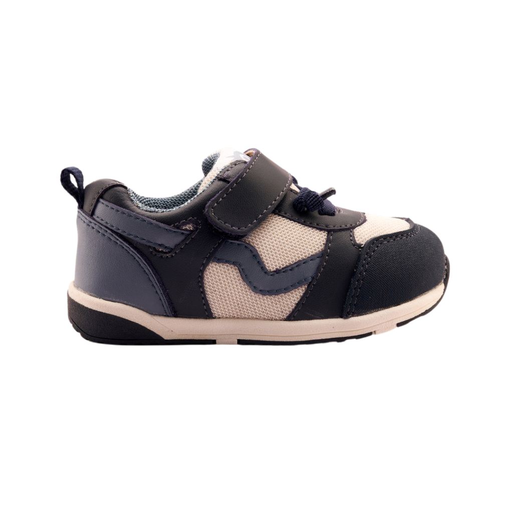 OLD SOLES FLY BY SQUAD