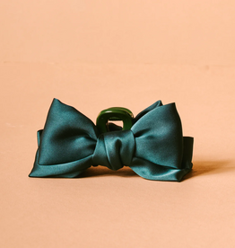 THE DARLING EFFECT GREEN MINI SATIN CLAW CLIP