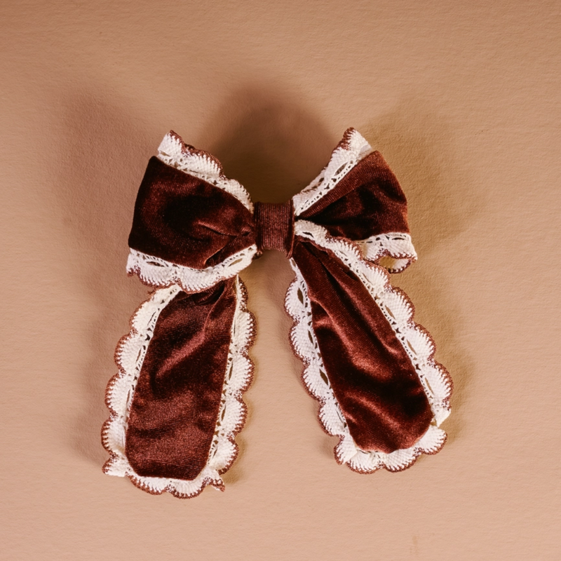 THE DARLING EFFECT COQUETTE VELOUR HAIR BOW-BROWN