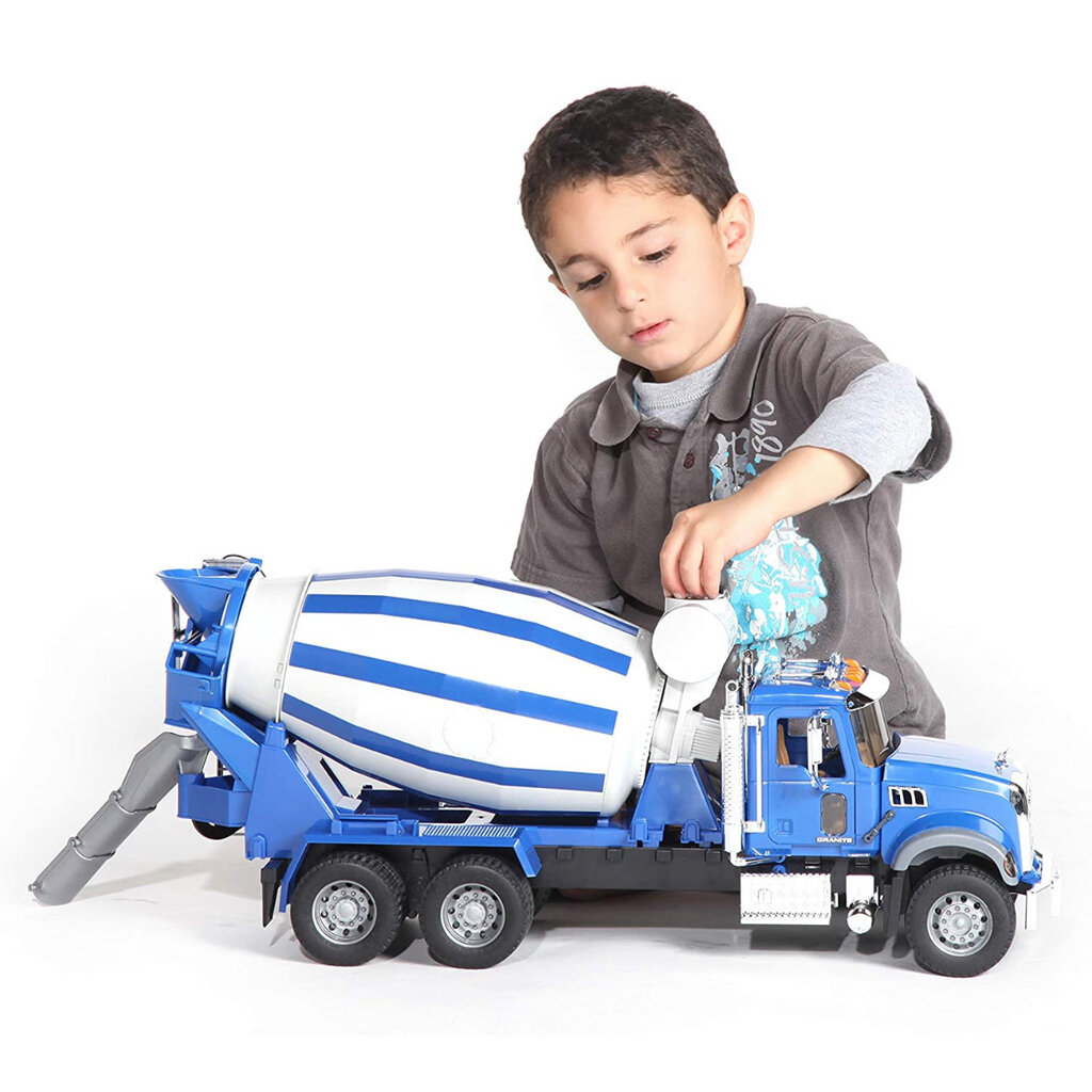 BRUDER MACK CEMENT MIXER