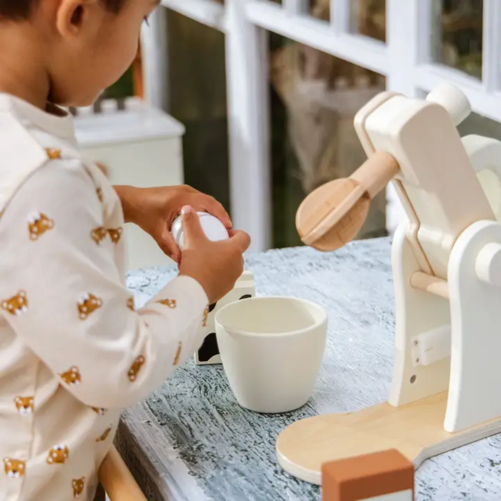 COCO VILLAGE WOODEN STAND MIXER & ACCESSORIES