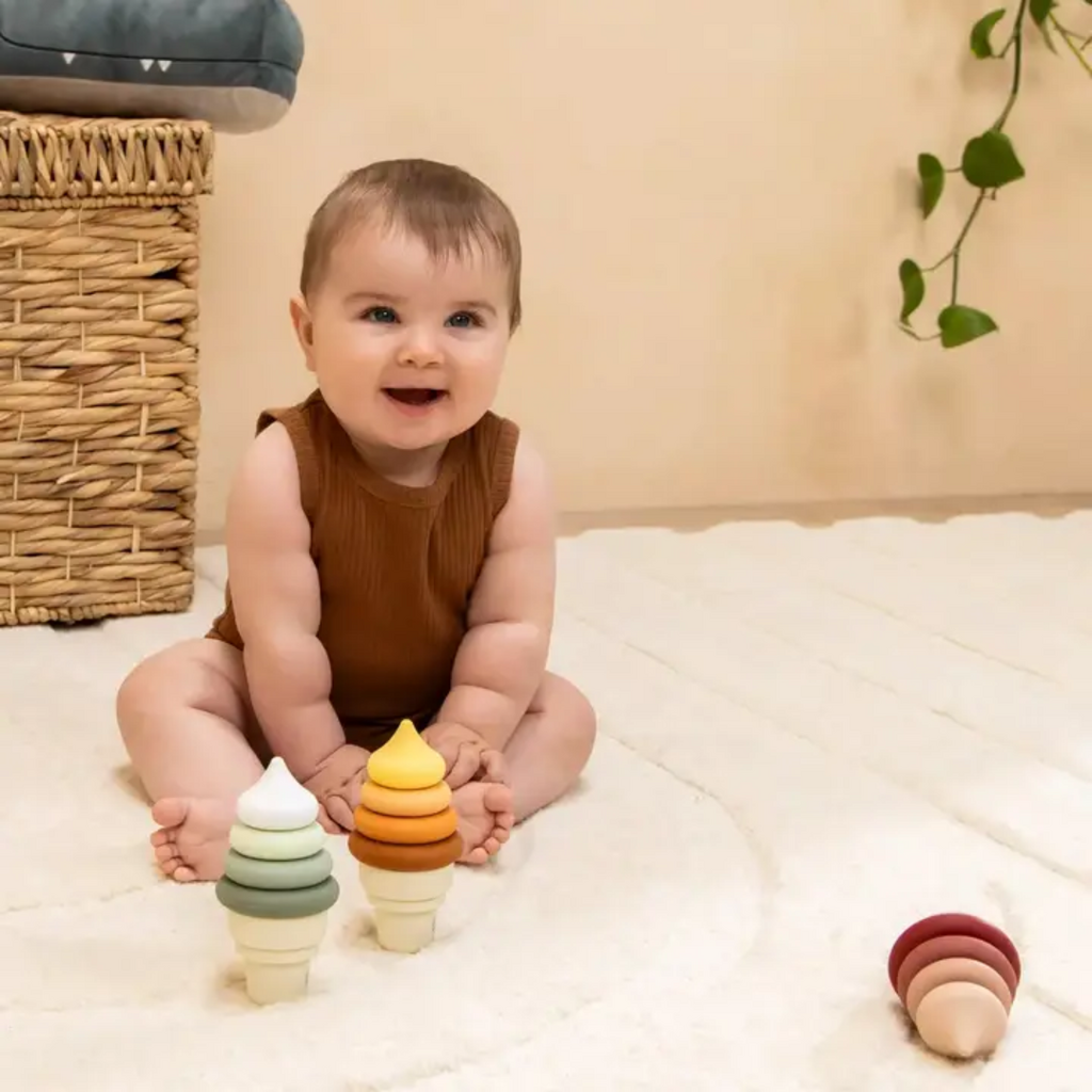 COCO VILLAGE 3 SETS OF SILICONE STACKABLE ICECREAM CONES