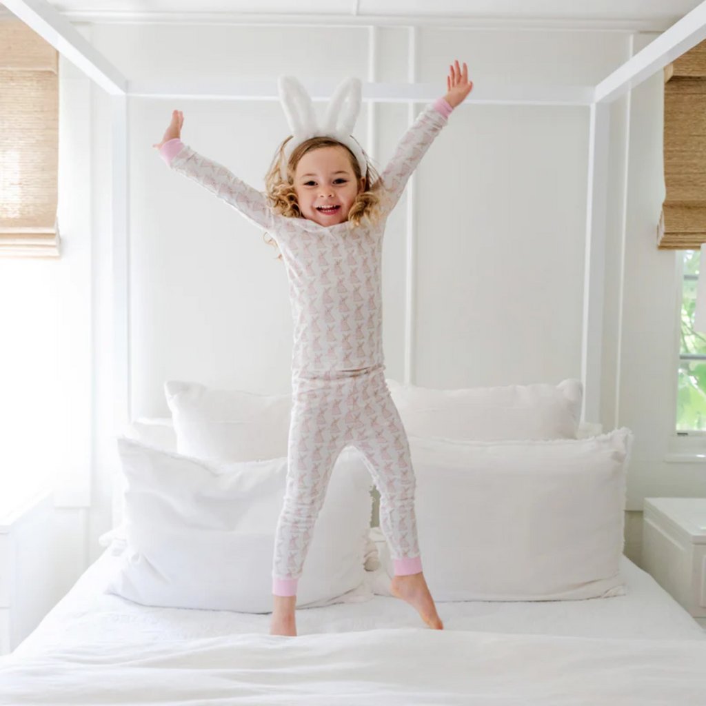 Lila + Hayes GRAYSON GIRL'S PAJAMA SET-EASTER BUNNIES PINK