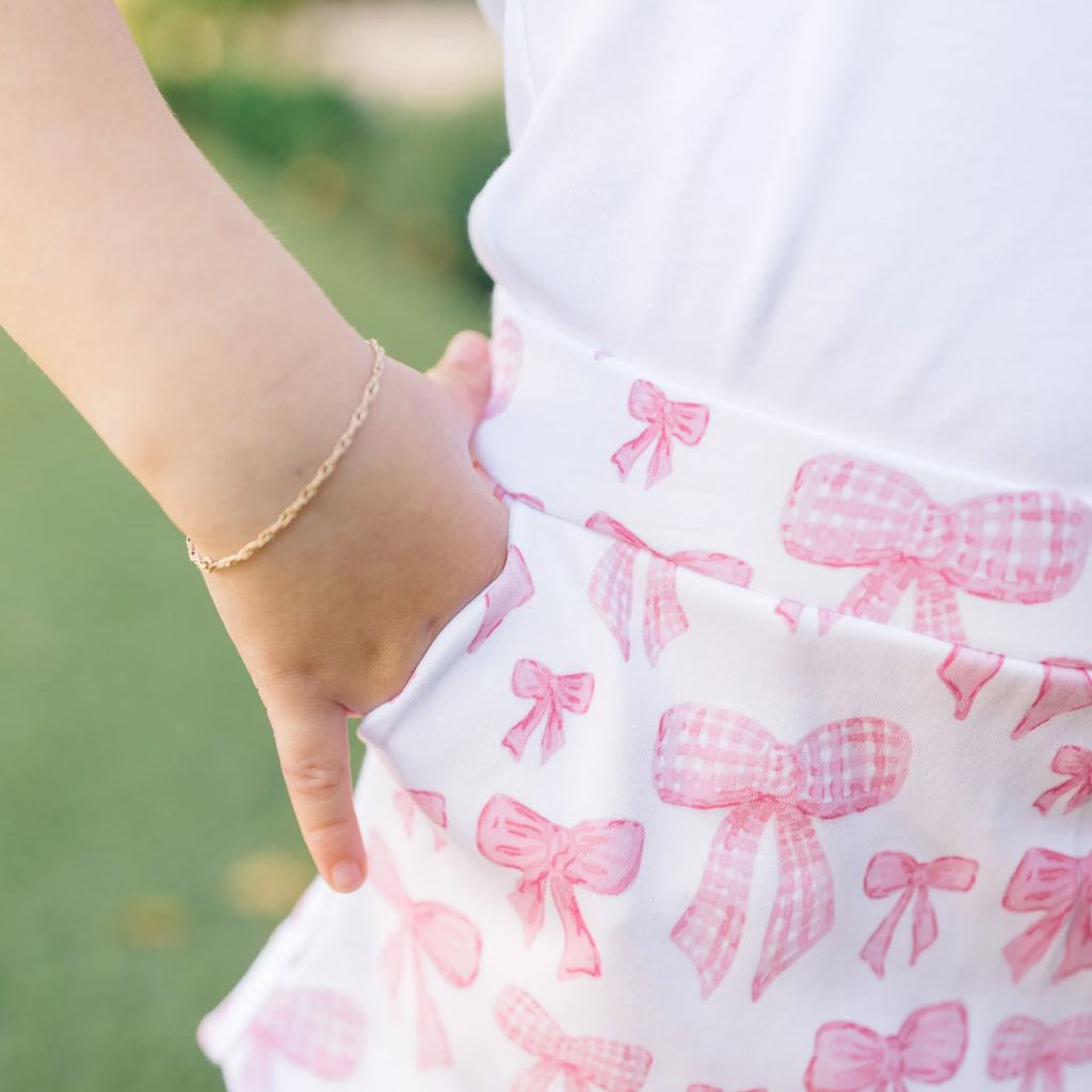 THE PROPER PEONY WHITE FLUTTER SLEEVE TOP W/GROSGRAIN SCALLOP SKORT