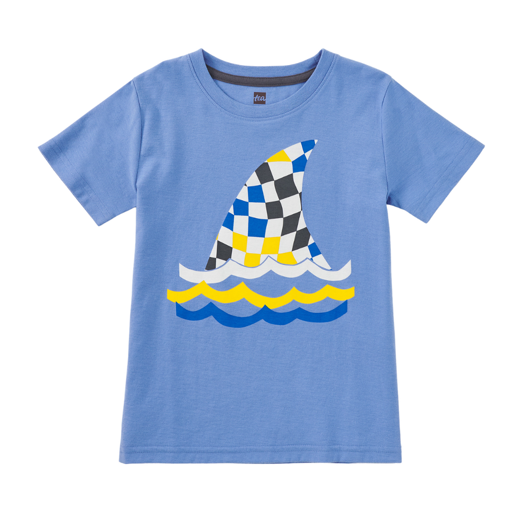 FIN IN THE FLOW GRAPHIC TEE