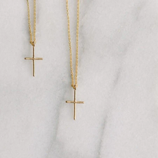 HELMSIE Mama & Me Cross Necklace Set