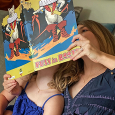 HELMSIE Mama & Me Cross Necklace Set