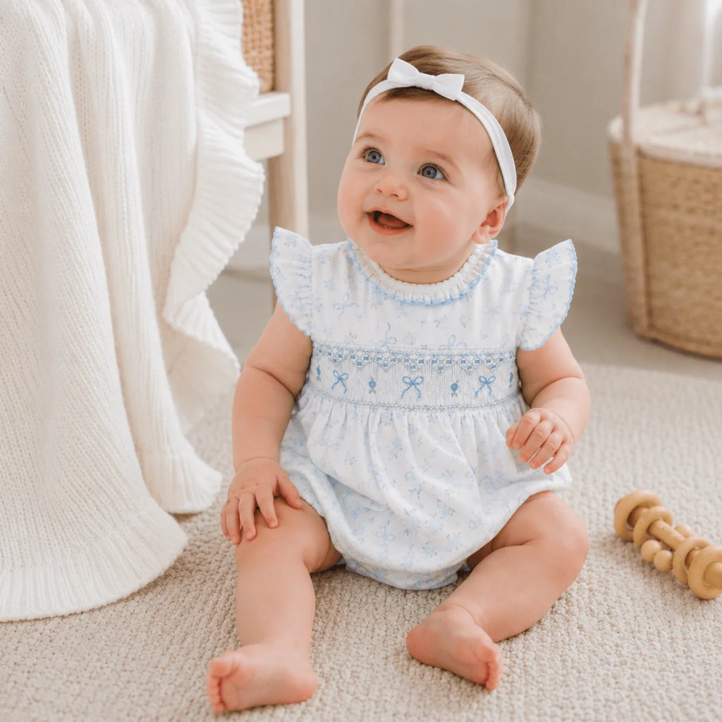MAGNOLIA BABY Eloise's Classics Smocked Bubble