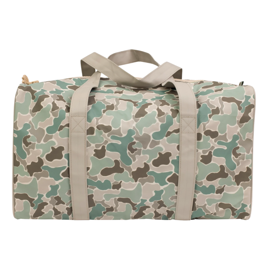 APPLE OF MY ISLA The Duffle Bag in Camo