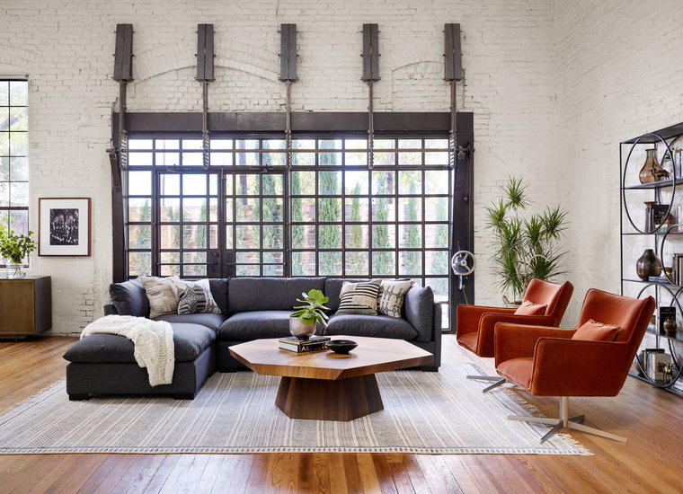 Sofas & Sectionals