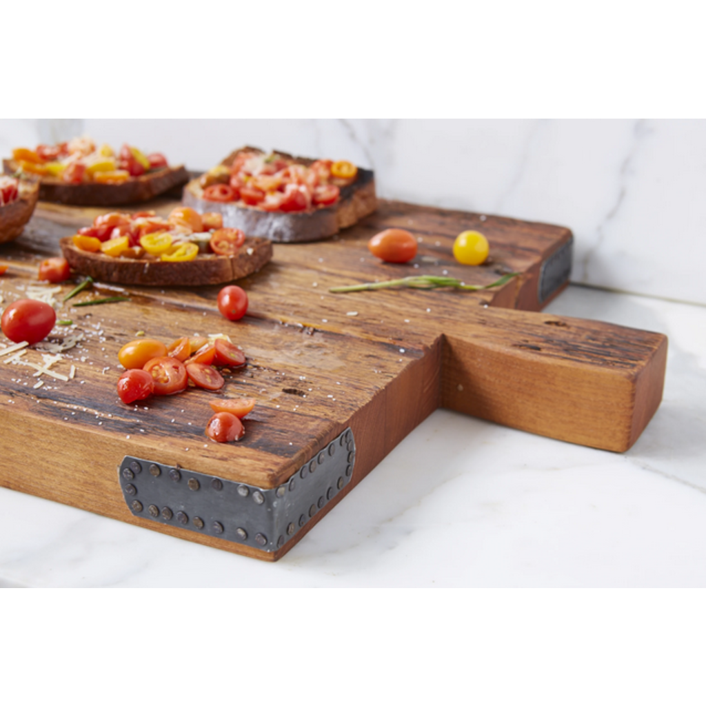 https://cdn.shoplightspeed.com/shops/625908/files/21073328/1024x1024x2/europe-2-you-french-cutting-board-l.jpg