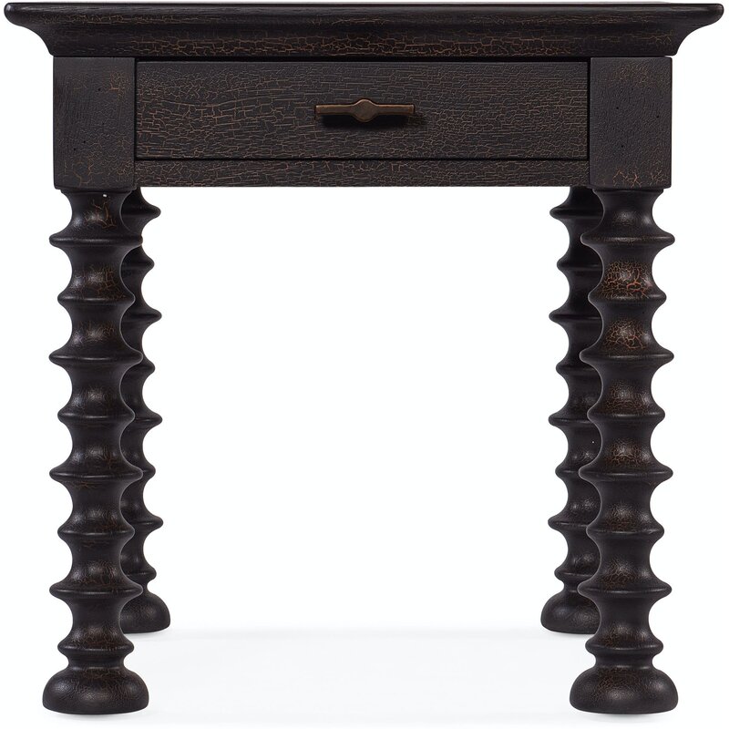 Hooker Furniture Turned Leg End Table
