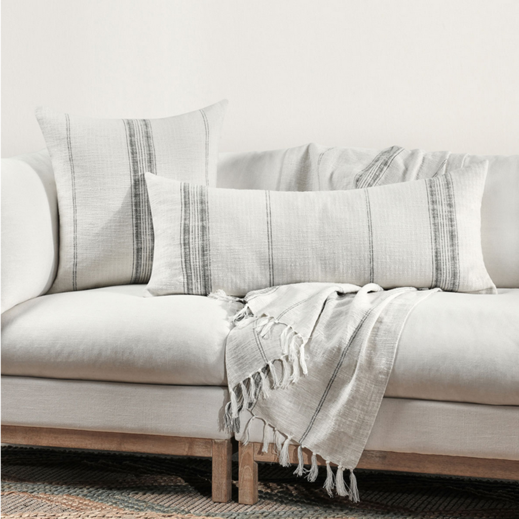 Rialto Ivory/Gray 22x22