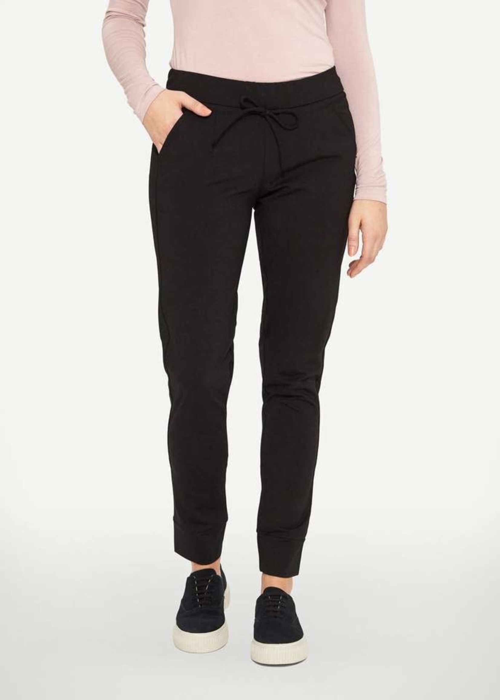 BLACKBULL-JOGGER-4000521900