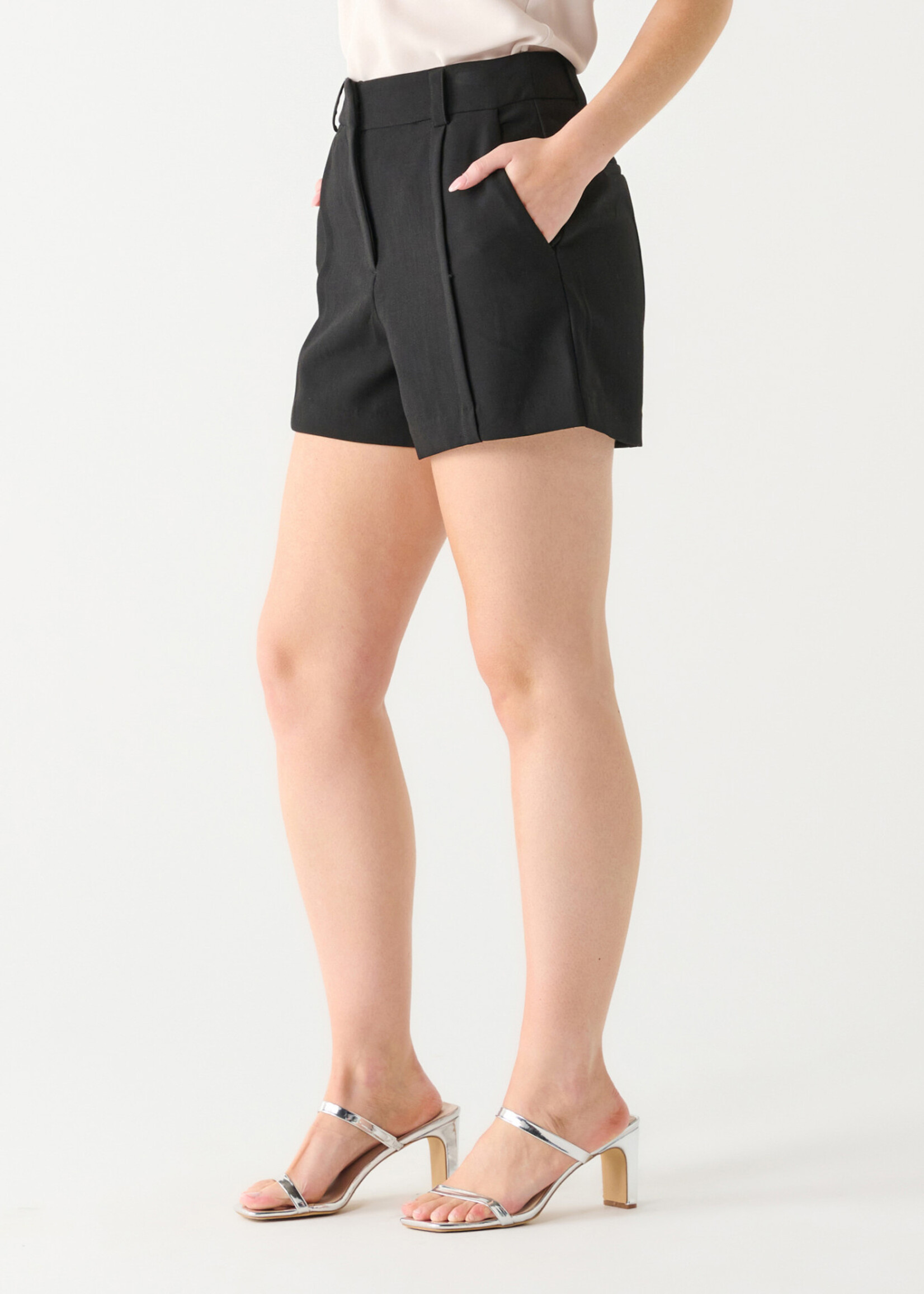 BLACK TAPE BLACKTAPE-SHORT-2322727T