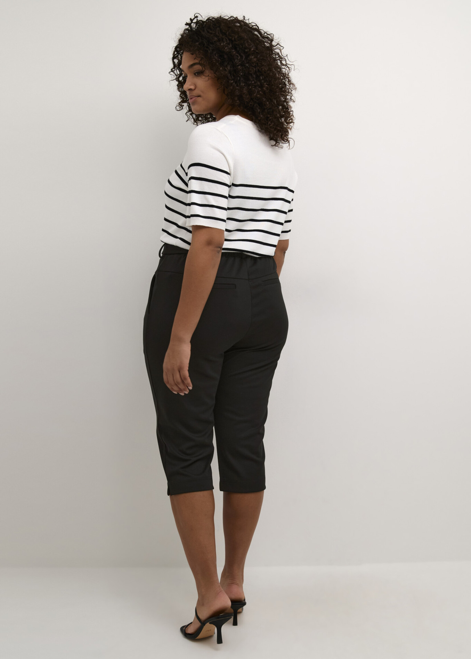 KAFFE CURVE KAFFE CURVE-PANTALON 3/4-10582427