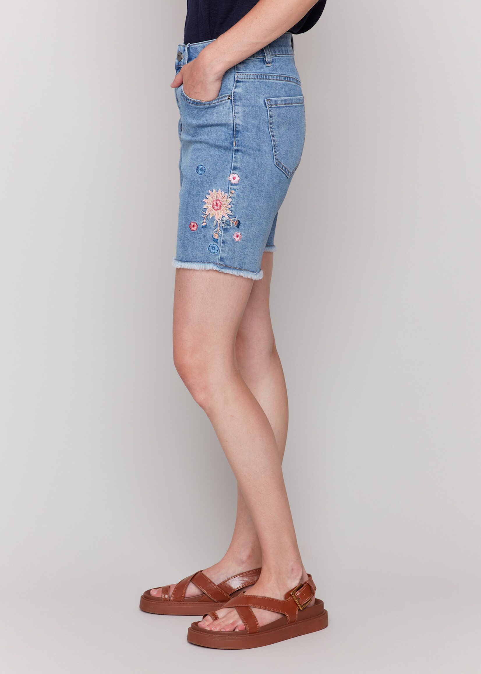 CHARLIE B CHARLIEB-SHORT-C8060-431A