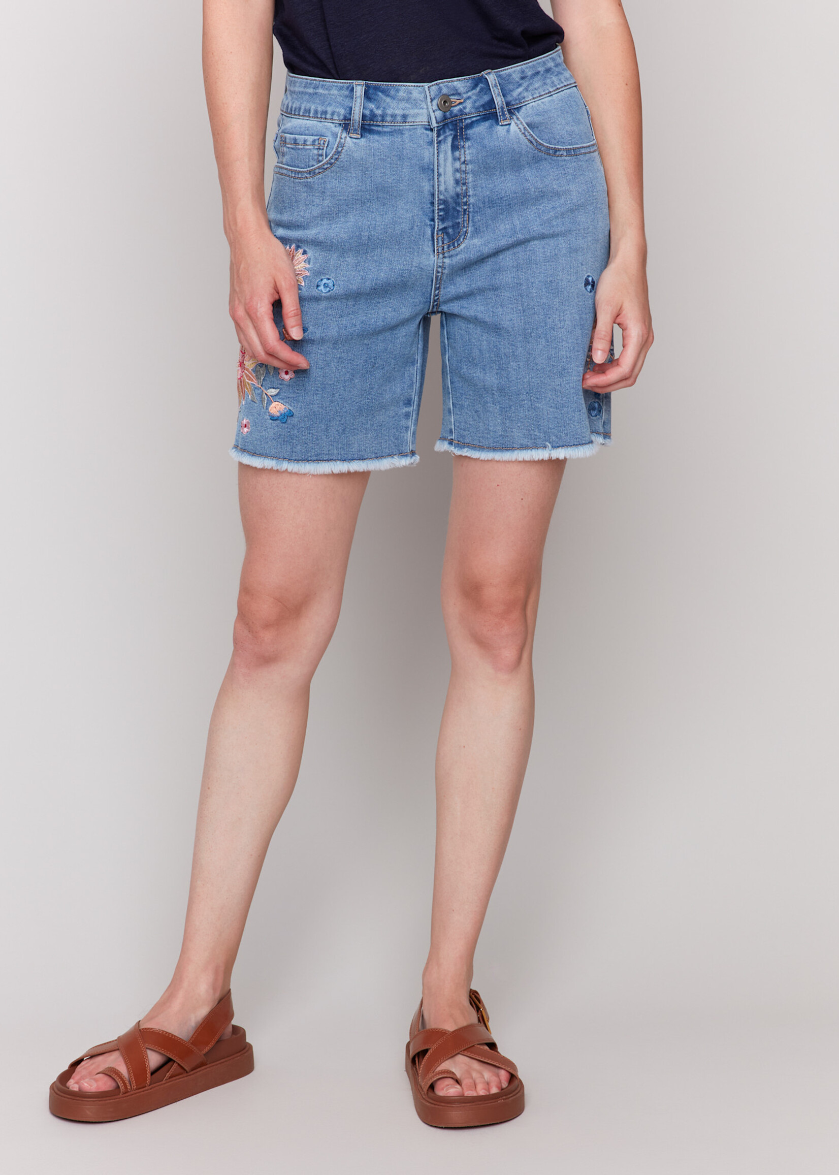 CHARLIE B CHARLIEB-SHORT-C8060-431A