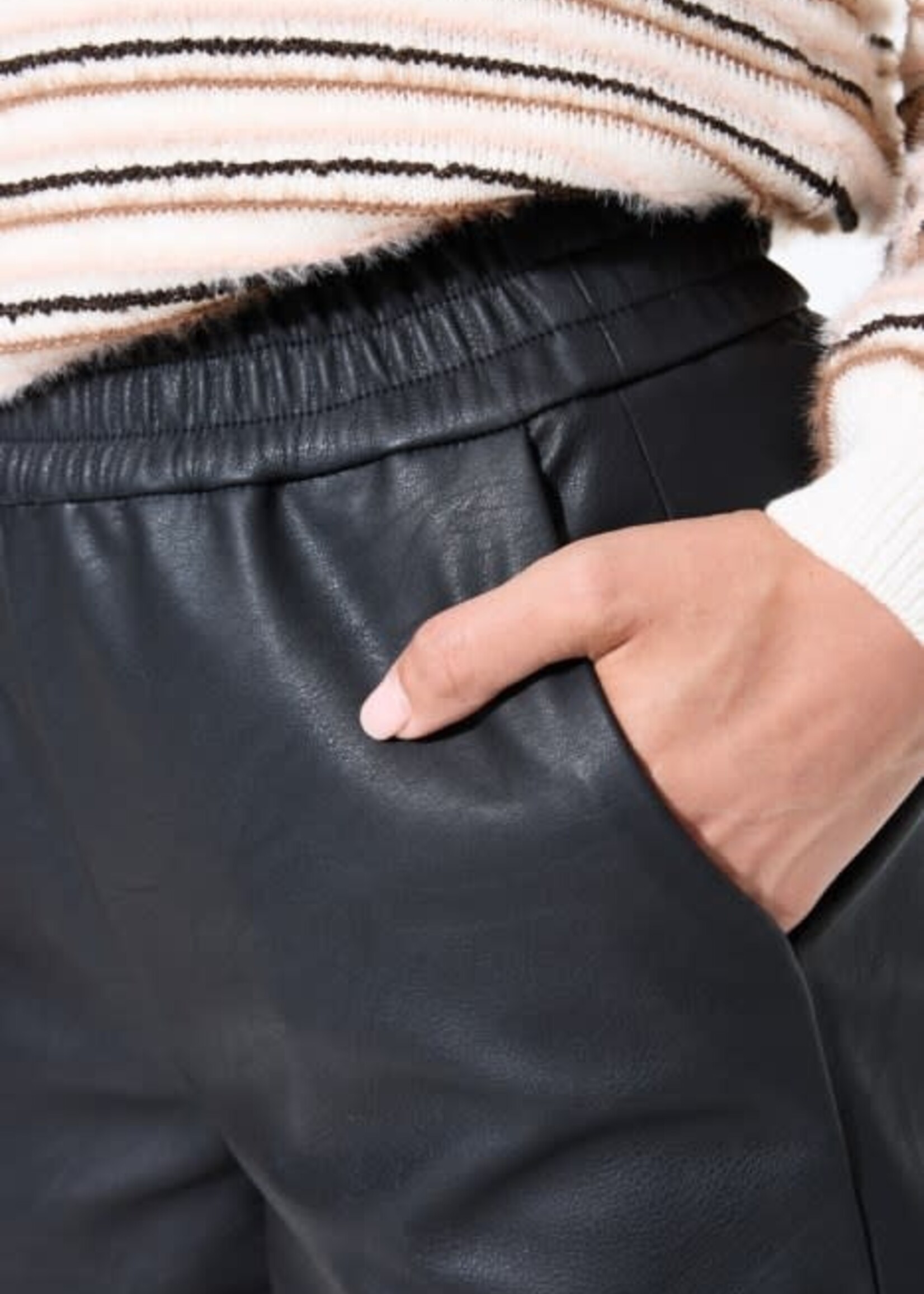 GARCIA GARCIA-SHORT-J50140