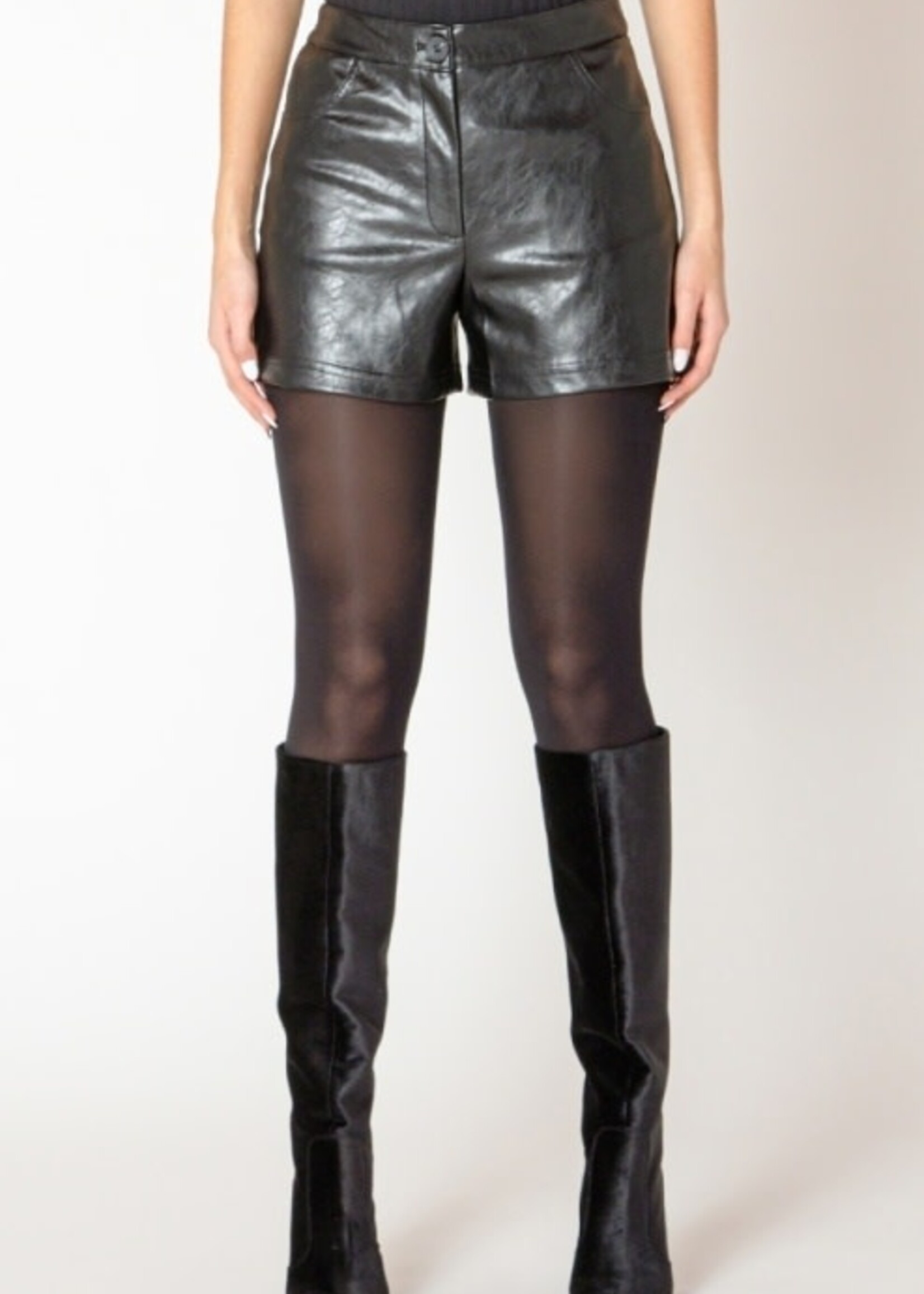 BLACK TAPE BLACK TAPE-SHORT EN FAUX CUIR-2622213T