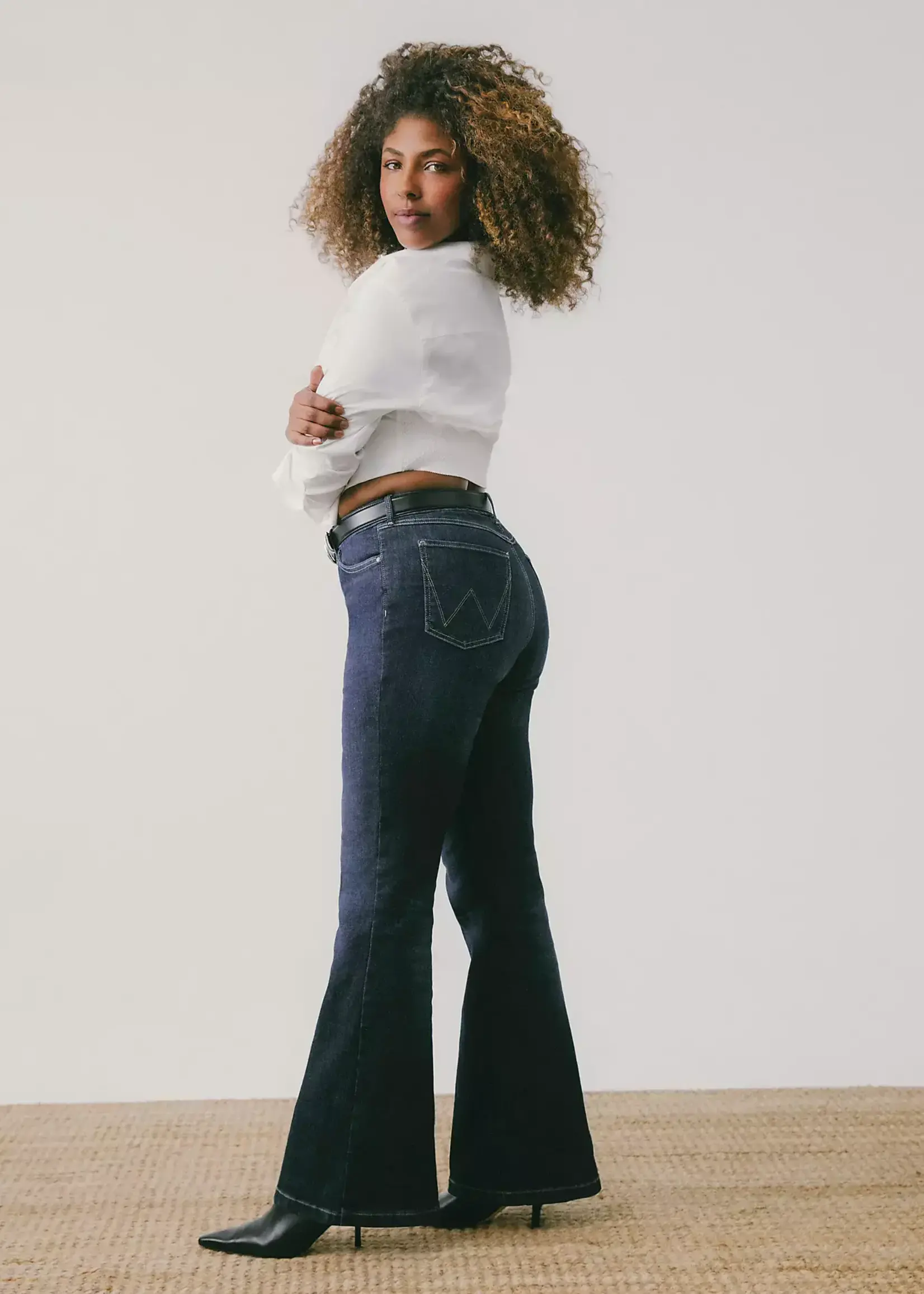 WRANGLER WRANGLER-BESPOKE FLARE JEANS HIGH RISE-