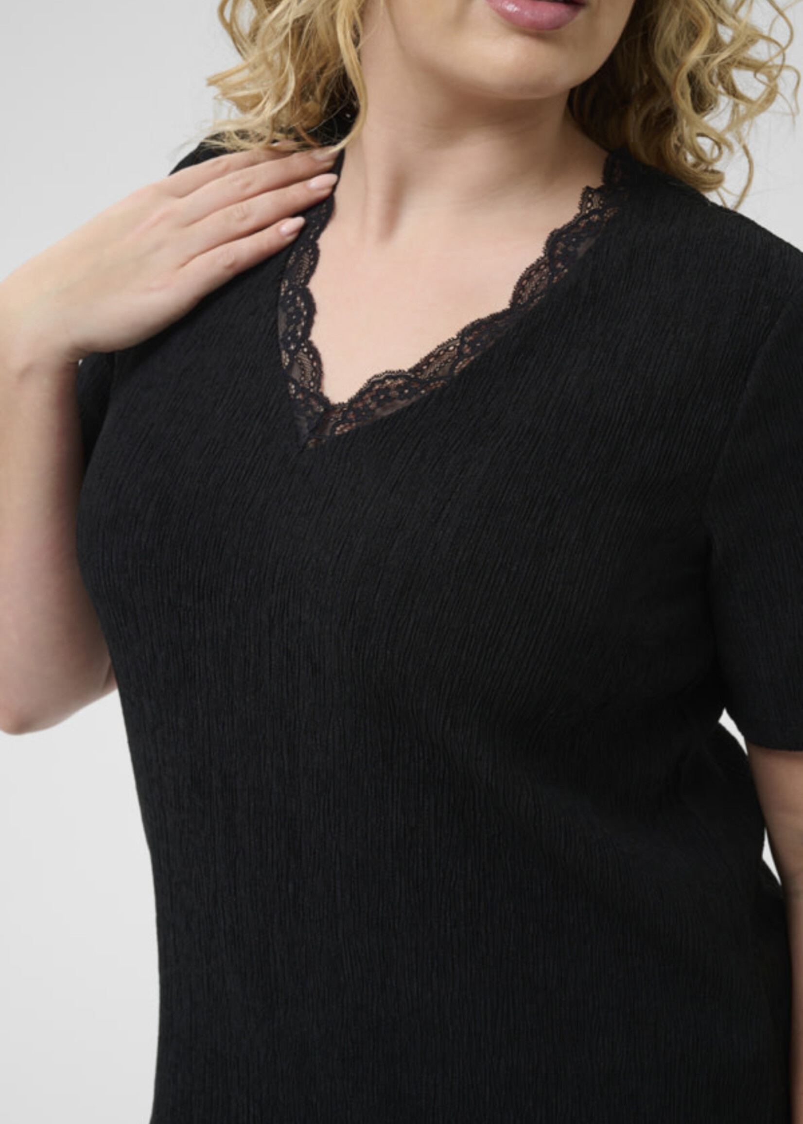 KAFFE CURVE KAFFE CURVE-T-SHIRT COL EN V-10584299