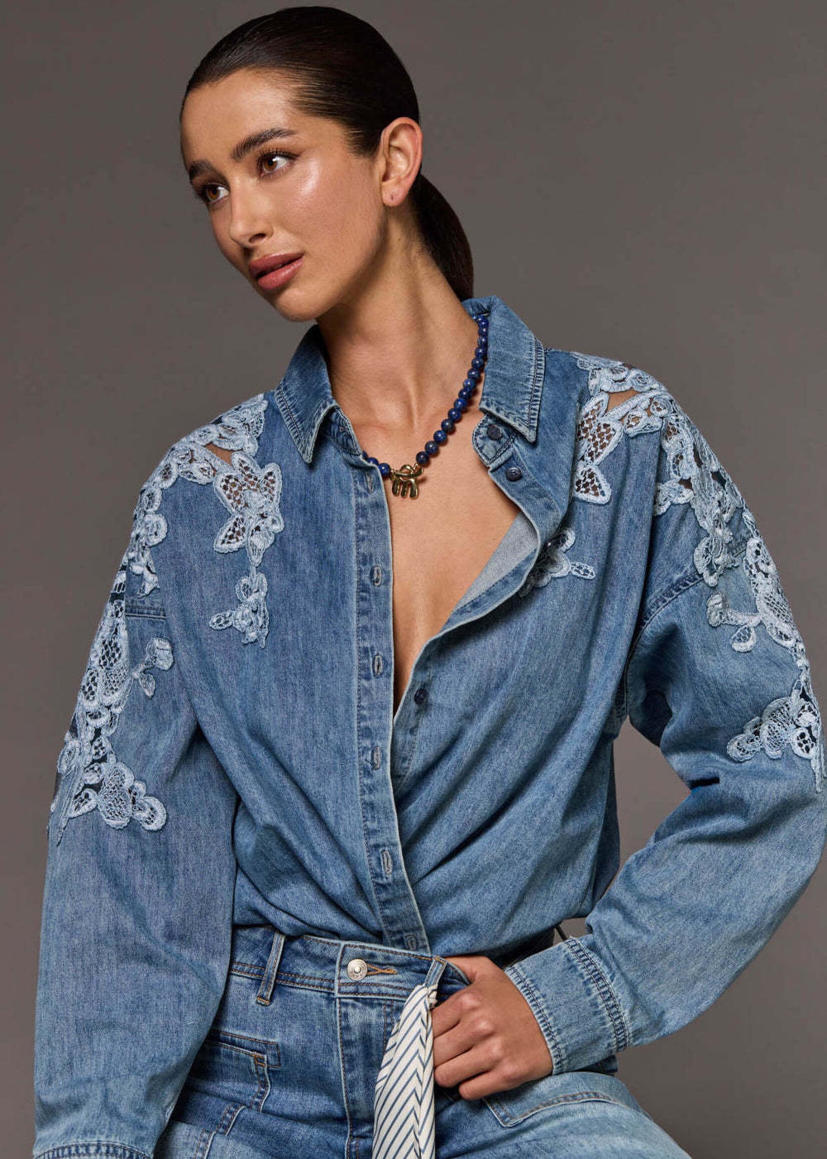 TRIBAL FASHION TRIBAL-CHEMISE EN DENIM AVEC DENTELLE-6006O