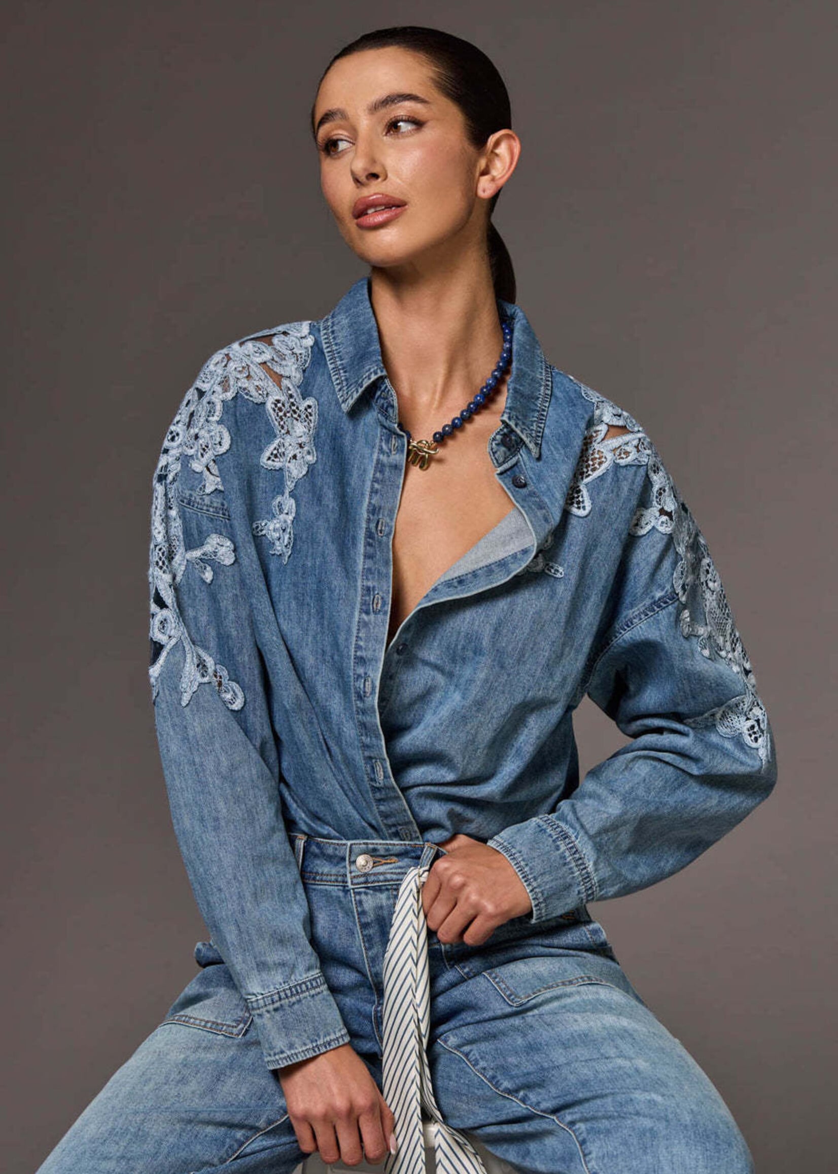 TRIBAL FASHION TRIBAL-CHEMISE EN DENIM AVEC DENTELLE-6006O