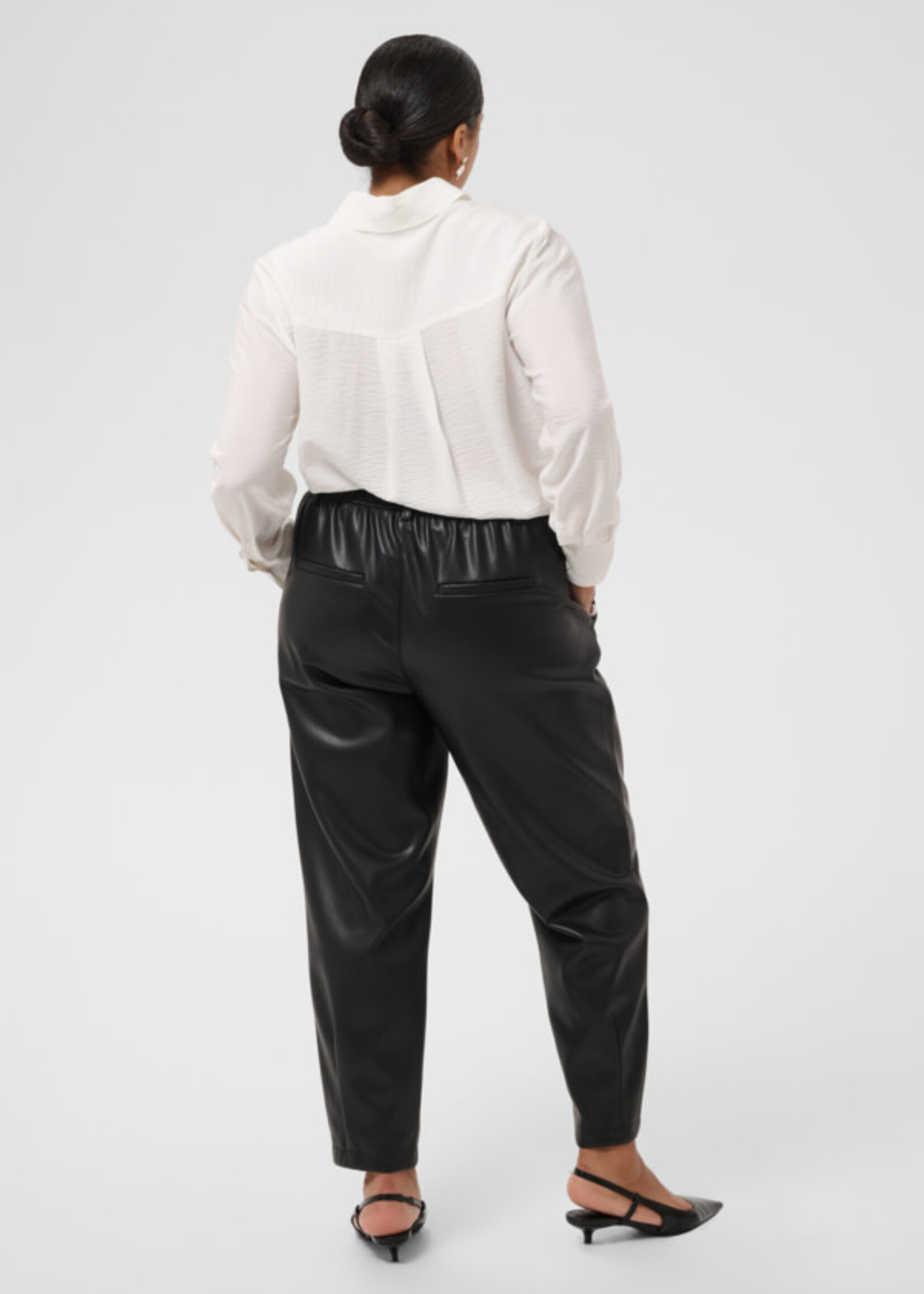 KAFFE CURVE KAFFE CURVE-PANTALON EN FAUX CUIR-10584404