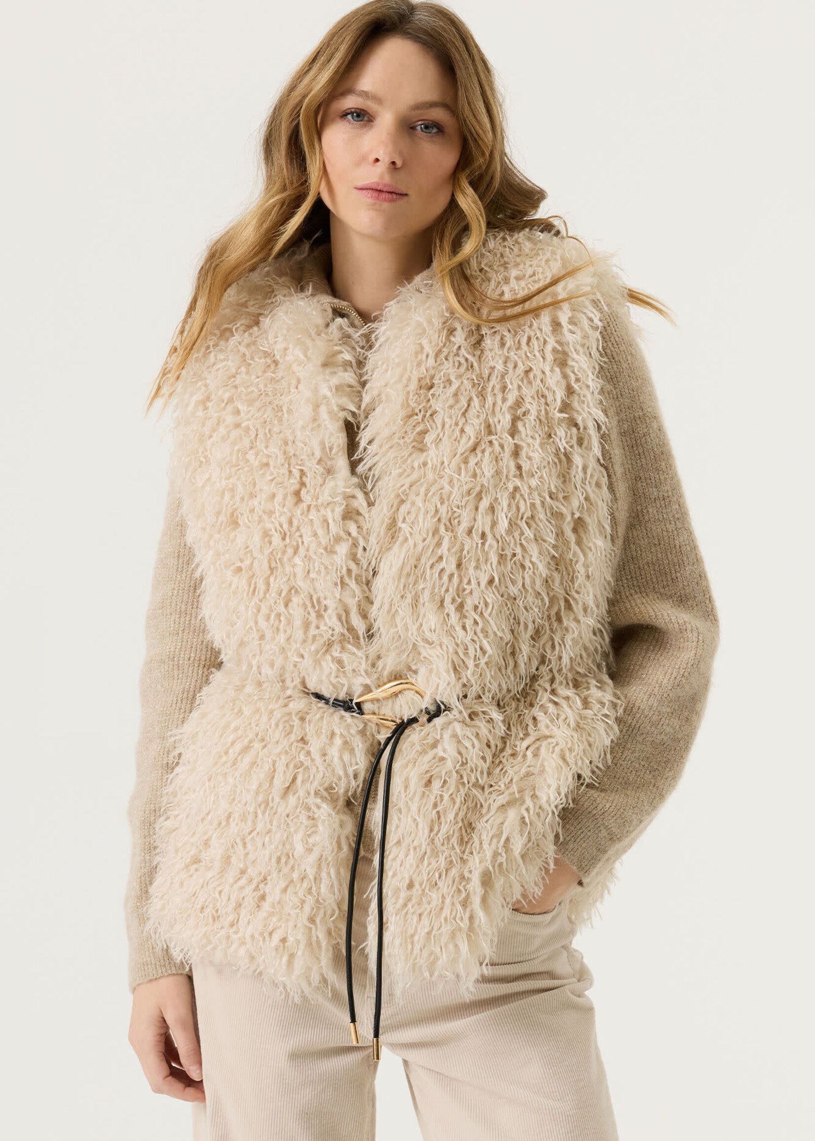 GARCIA GARCIA-VESTE EN FAUSSE FOURRURE-V260293