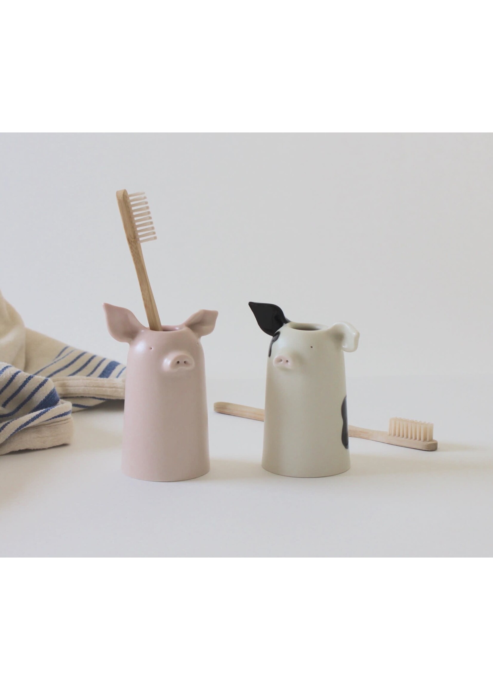Jocelyn Gayle Krodman Pink Pig Toothbrush Holders