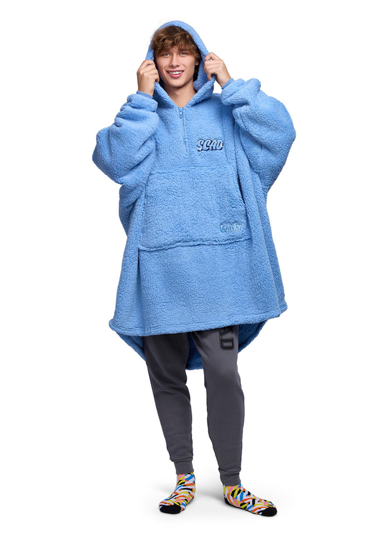 SCAD SCAD Nostalgic Sherpa Wearable Blanket