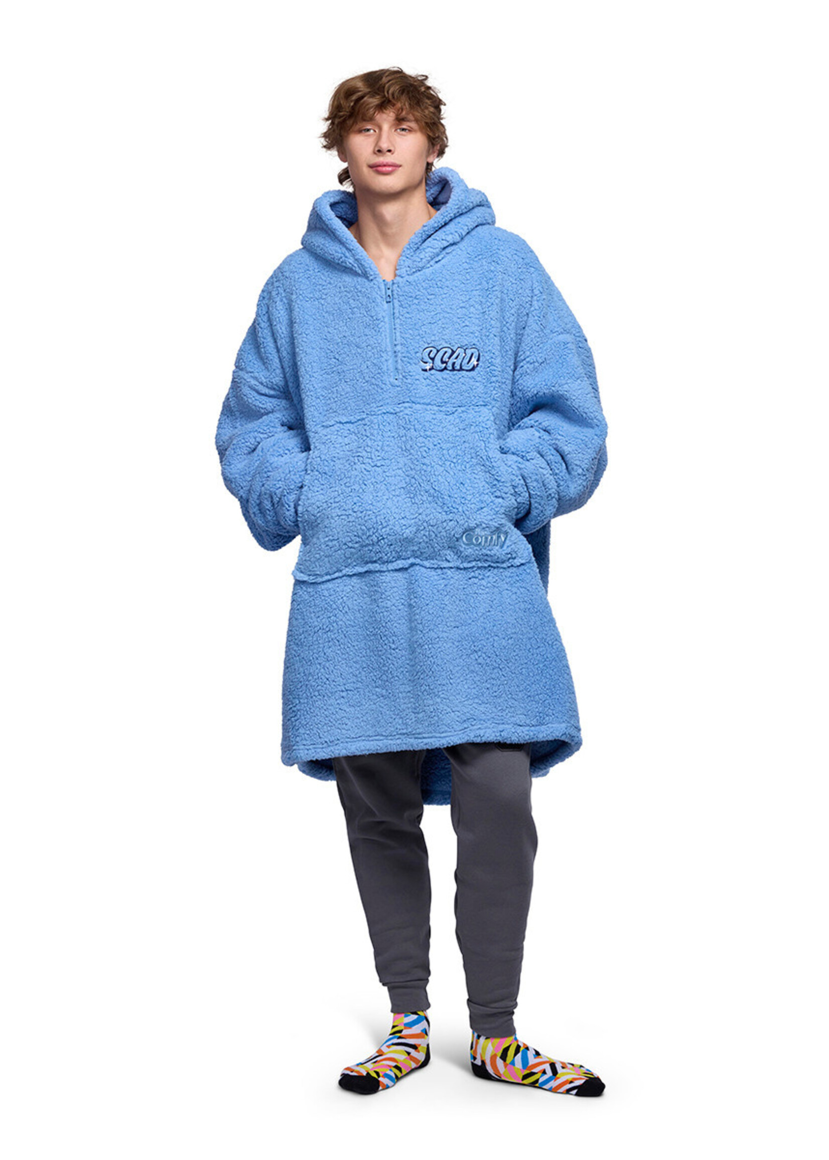 SCAD SCAD Nostalgic Sherpa Wearable Blanket